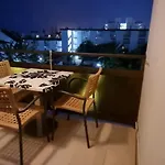 Nikis Flat 아파트