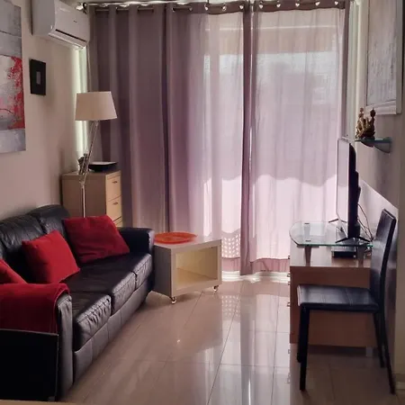 Nikis Flat Apartament *